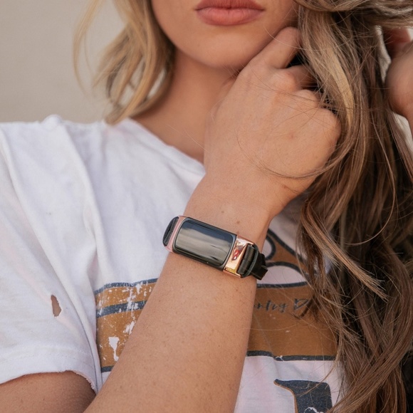 Fitbit Charge 5 Black Leather Band Slim Strap Rose Gold Women Jewelry Wristband - Picture 6 of 9